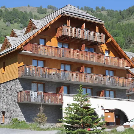 Avec Balcon Et Parking A Pra Loup, 4 Personnes - Fr-1-504-367 *